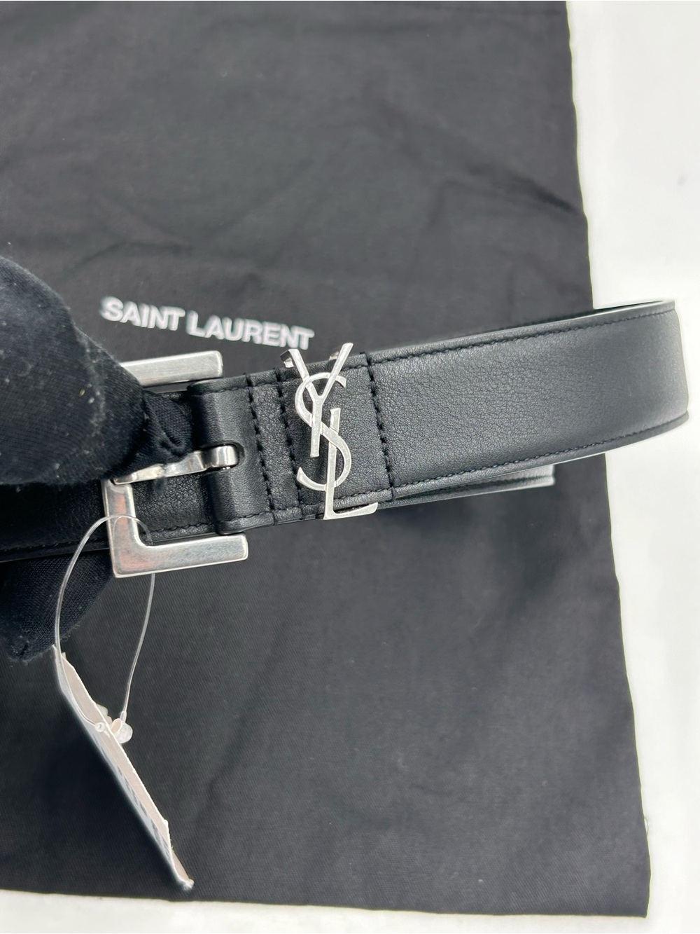 Women's Saint Laurent Ysl Cassandre , smooth leather belt size 65 cm/26 inches